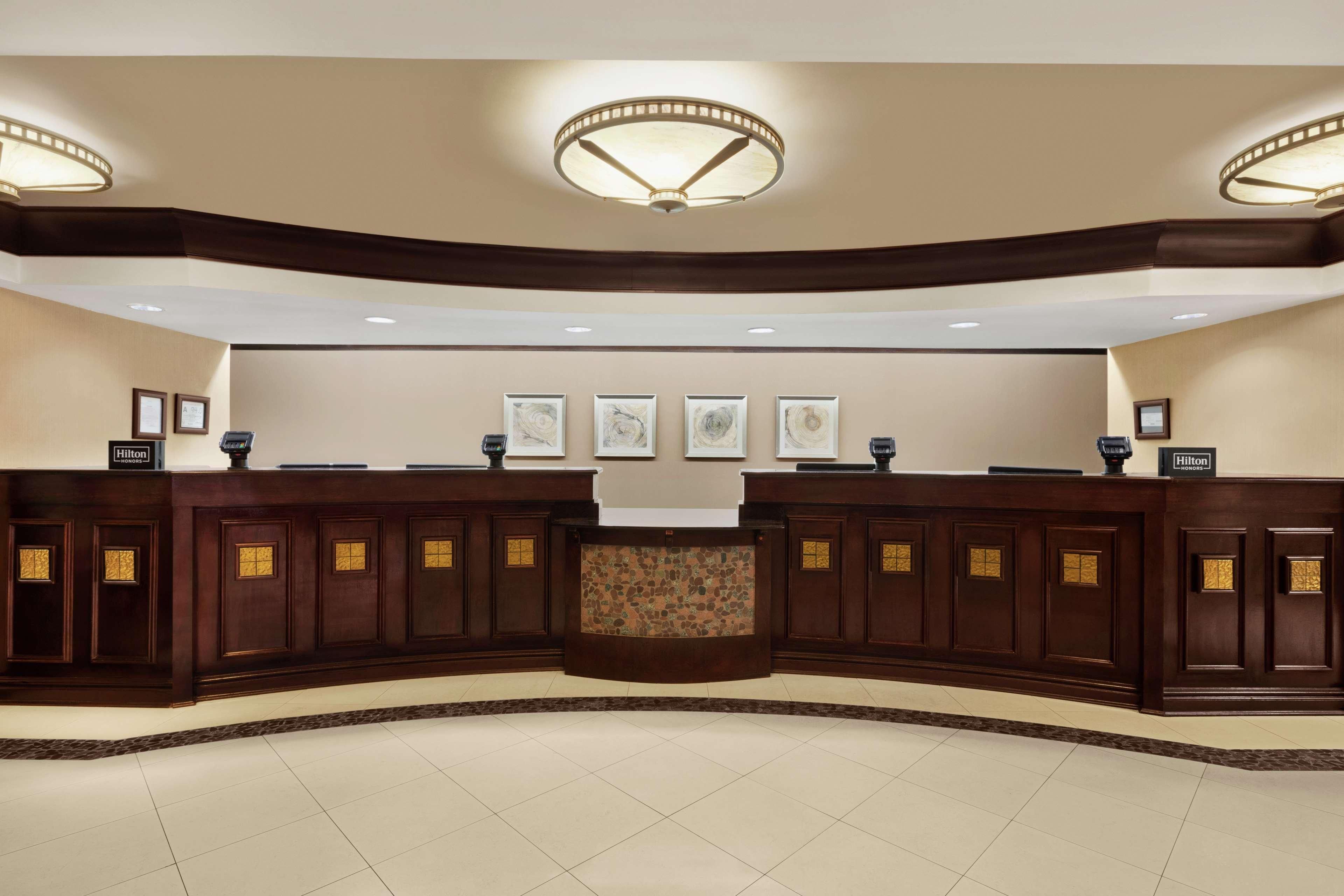 Doubletree By Hilton South Charlotte Tyvola Hotell Exteriör bild