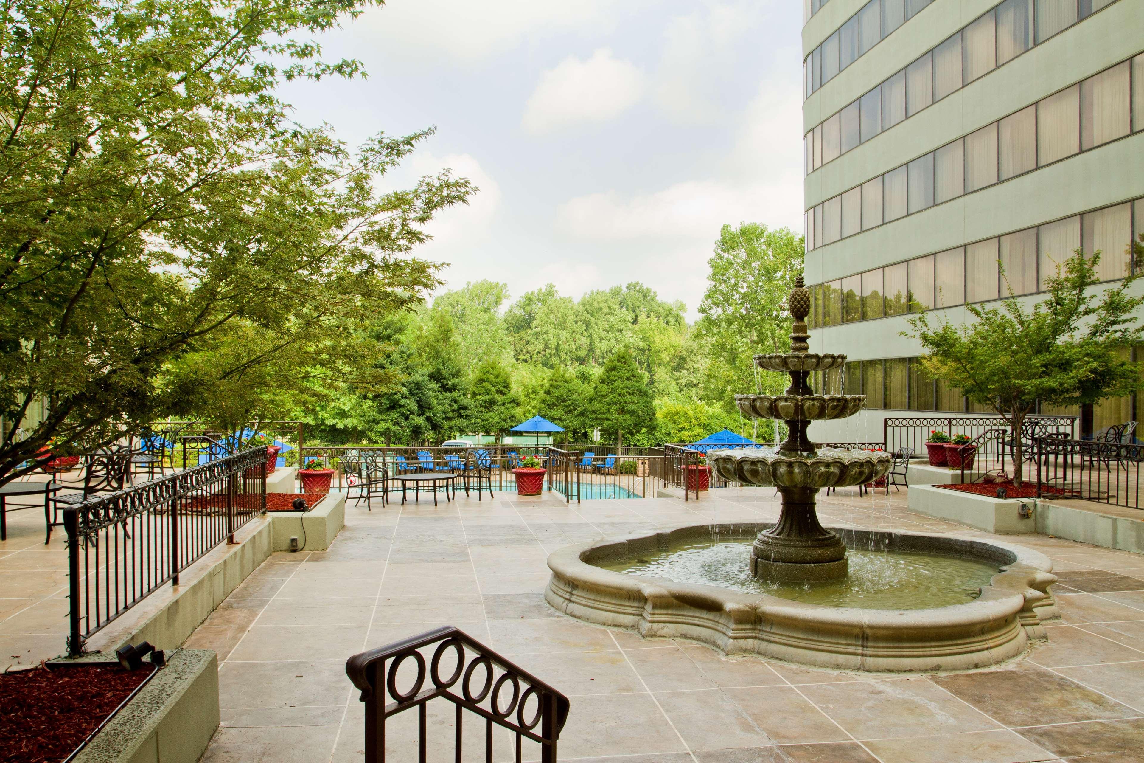 Doubletree By Hilton South Charlotte Tyvola Hotell Exteriör bild