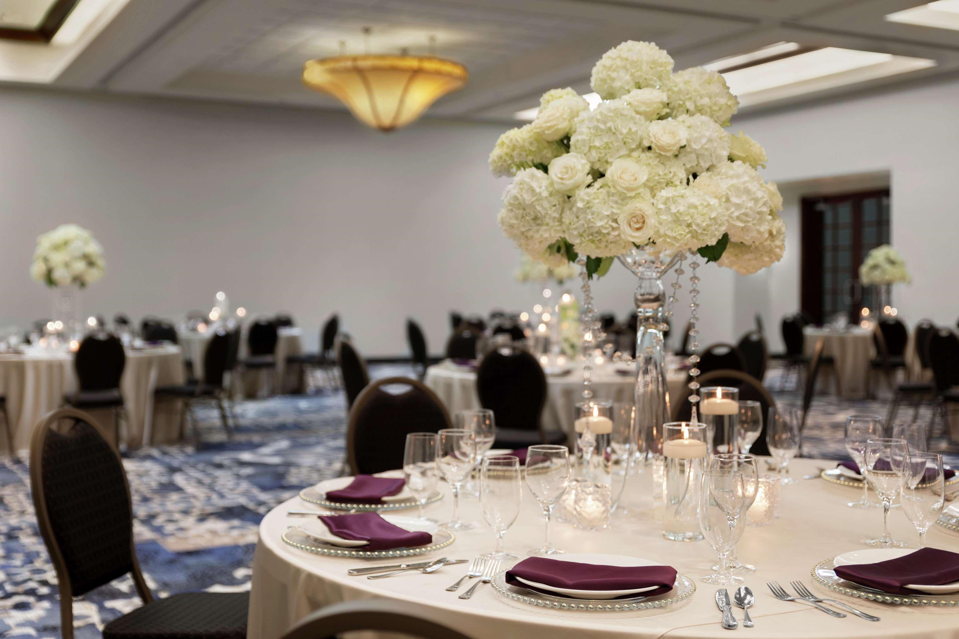 Doubletree By Hilton South Charlotte Tyvola Hotell Exteriör bild