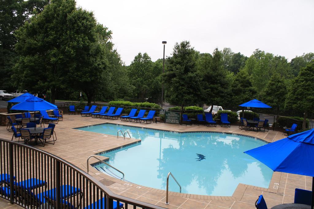 Doubletree By Hilton South Charlotte Tyvola Hotell Exteriör bild