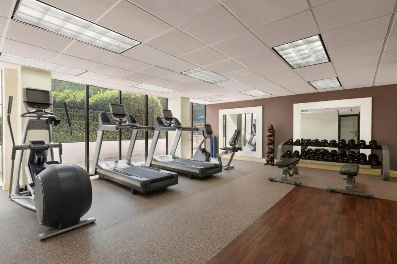 Doubletree By Hilton South Charlotte Tyvola Hotell Exteriör bild