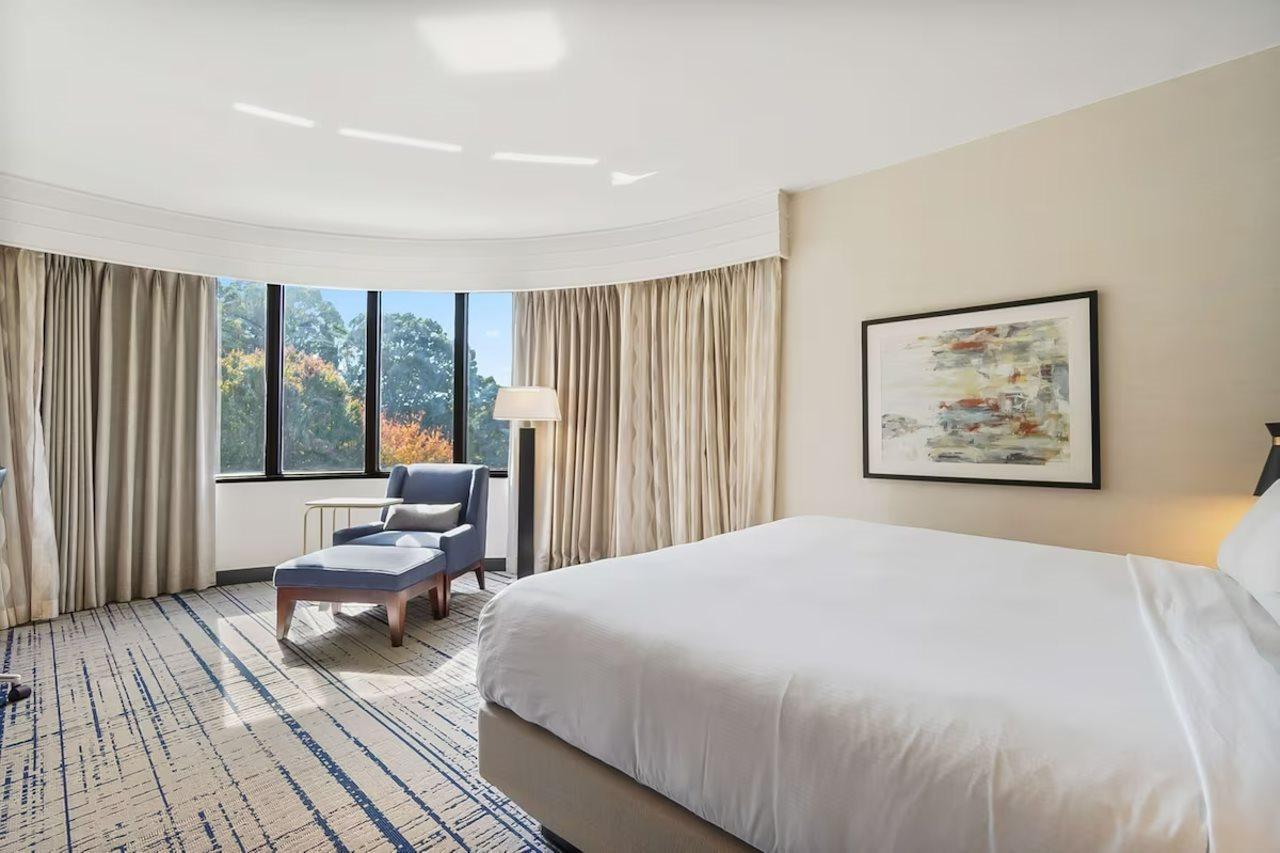 Doubletree By Hilton South Charlotte Tyvola Hotell Exteriör bild