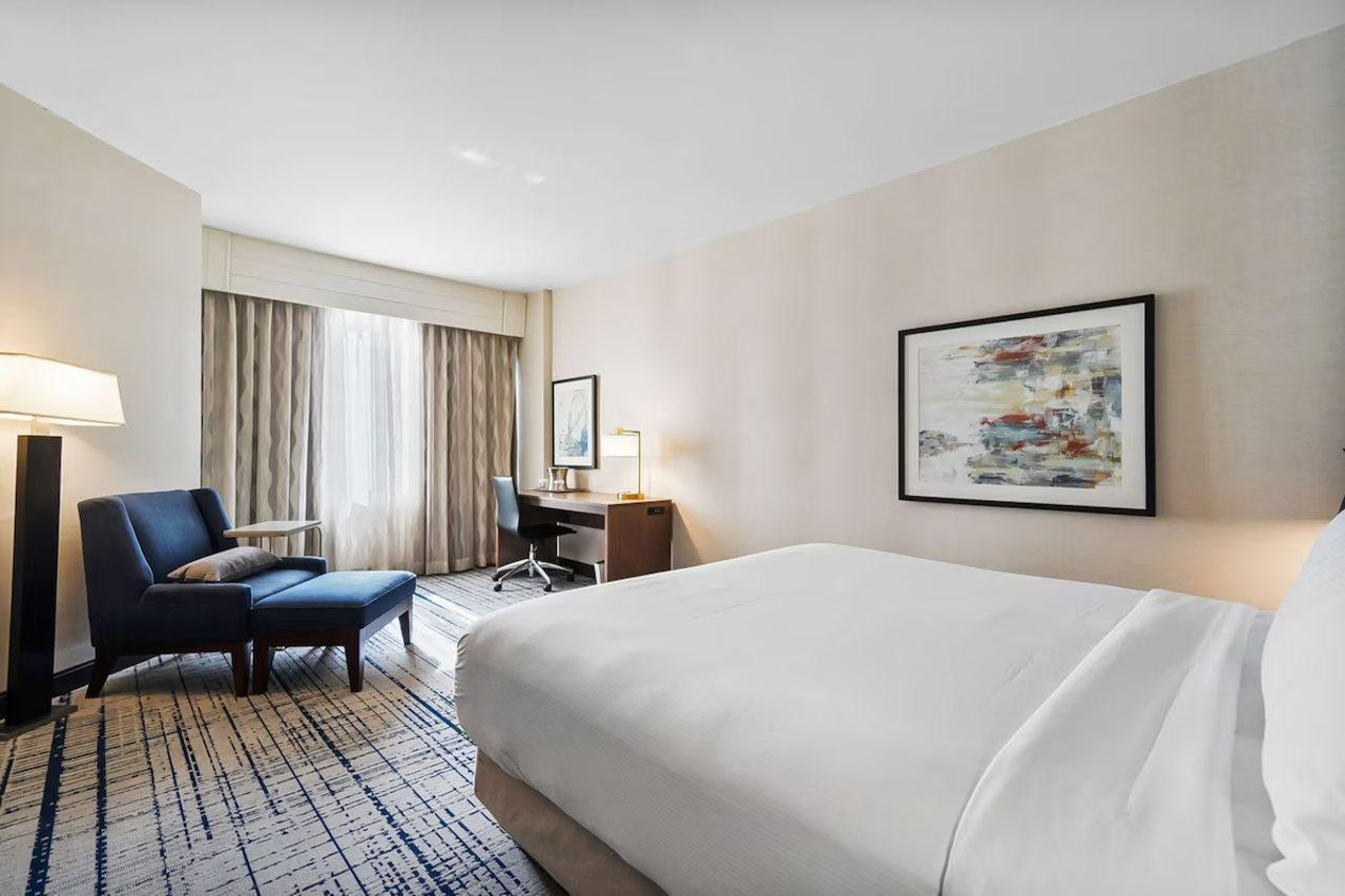 Doubletree By Hilton South Charlotte Tyvola Hotell Exteriör bild