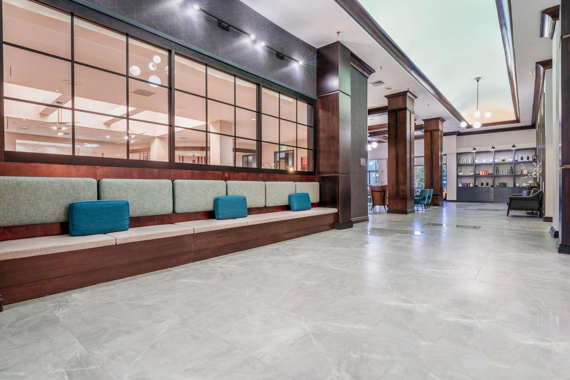 Doubletree By Hilton South Charlotte Tyvola Hotell Exteriör bild
