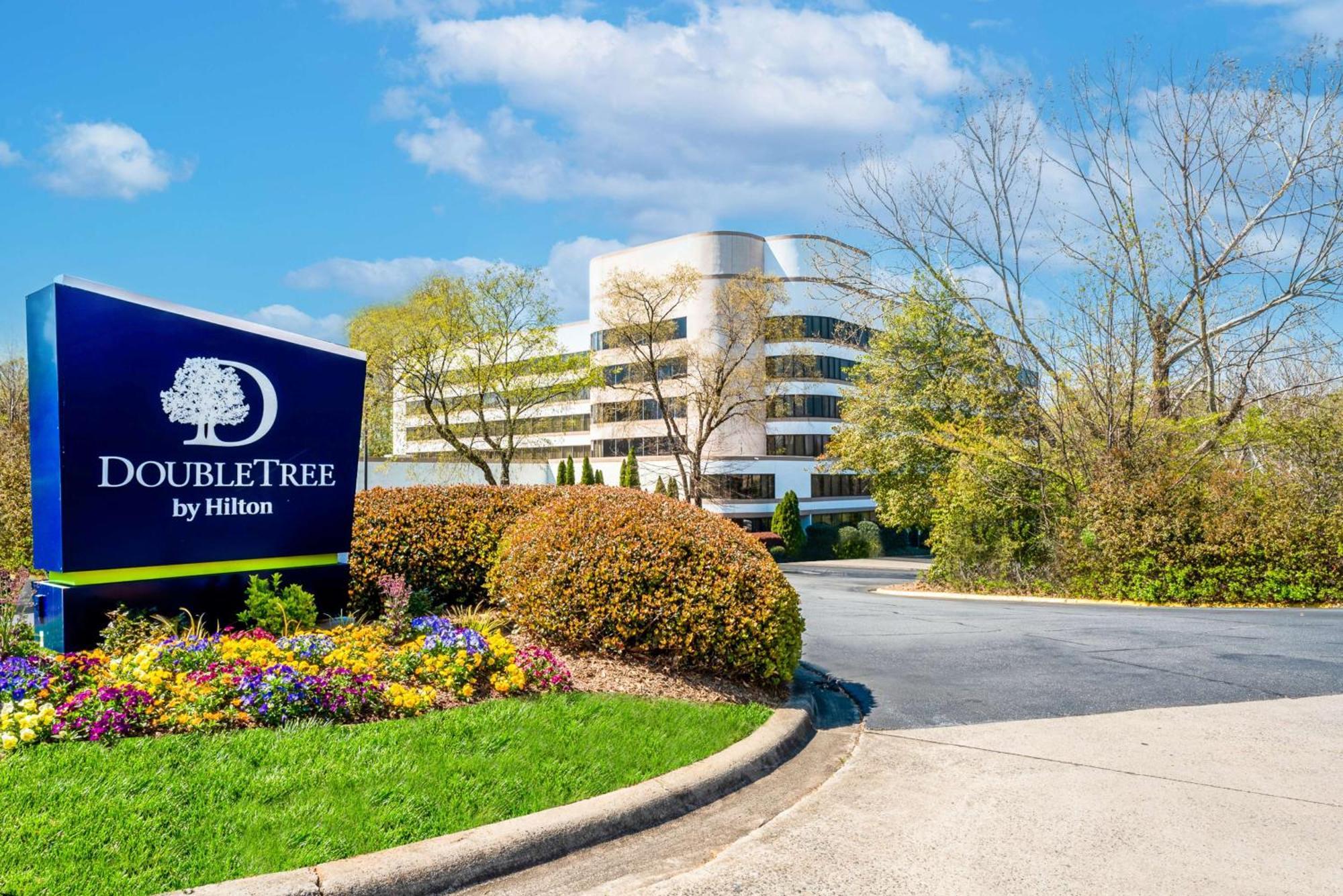 Doubletree By Hilton South Charlotte Tyvola Hotell Exteriör bild